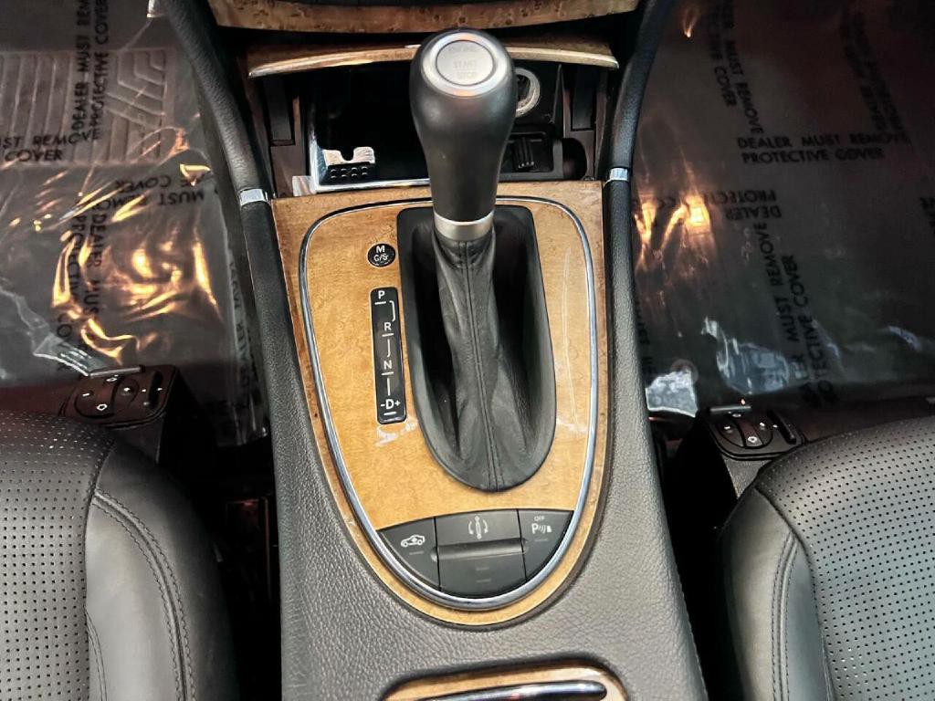 2009 Mercedes-Benz E-Class Image 18