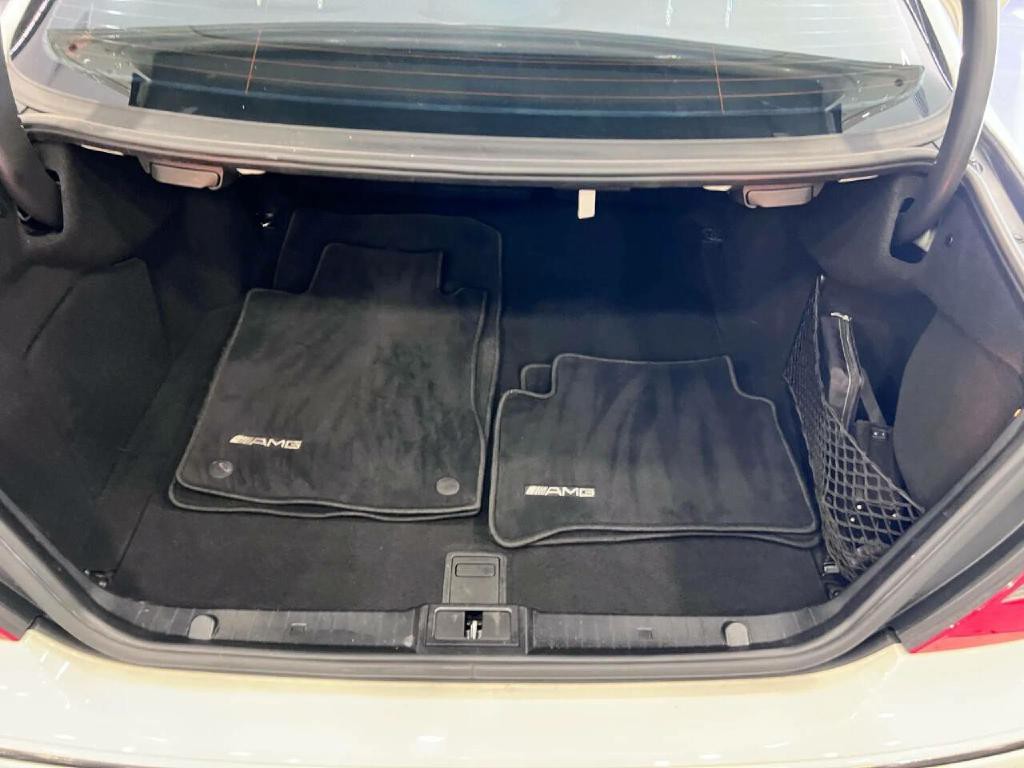 2009 Mercedes-Benz E-Class Image 22