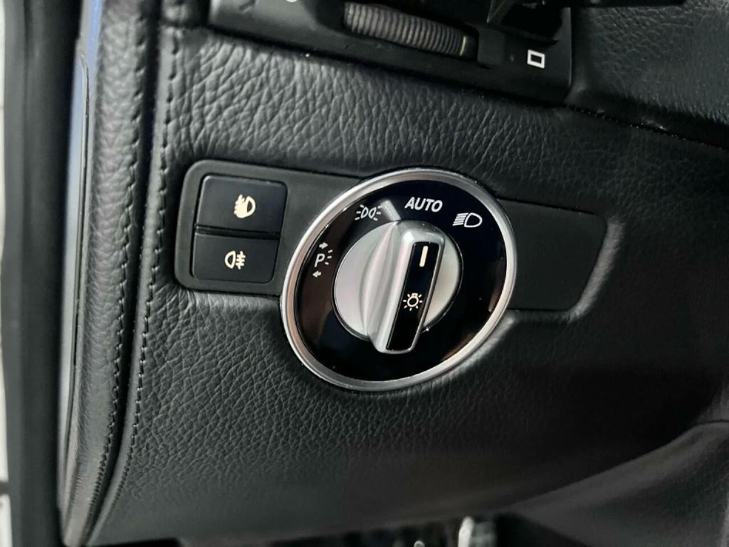 2015 Mercedes-Benz G-Class Image 24