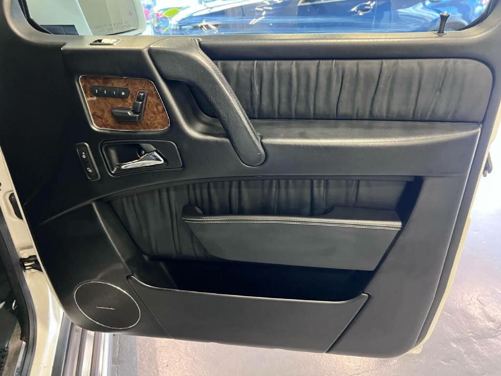 2015 Mercedes-Benz G-Class Image 30