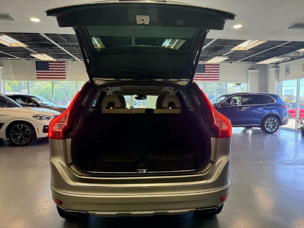 2016 Volvo XC60 Image 13