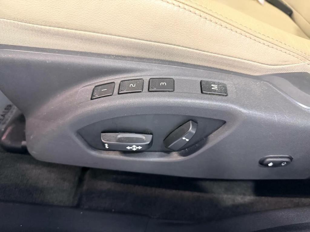 2016 Volvo XC60 Image 30