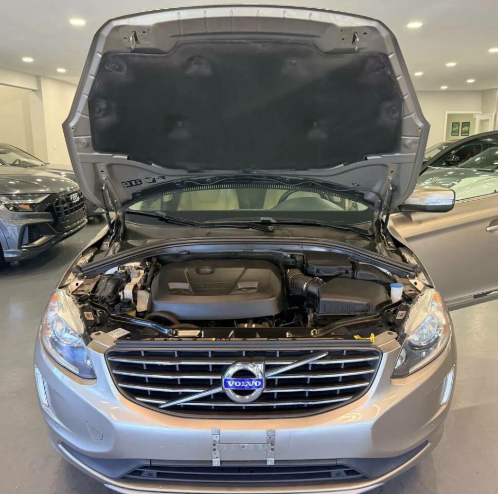 2016 Volvo XC60 Image 36
