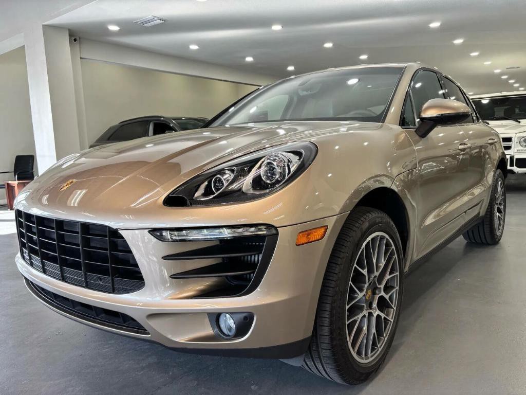 2016 Porsche Macan Image 4