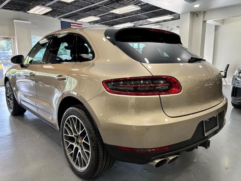 2016 Porsche Macan Image 7
