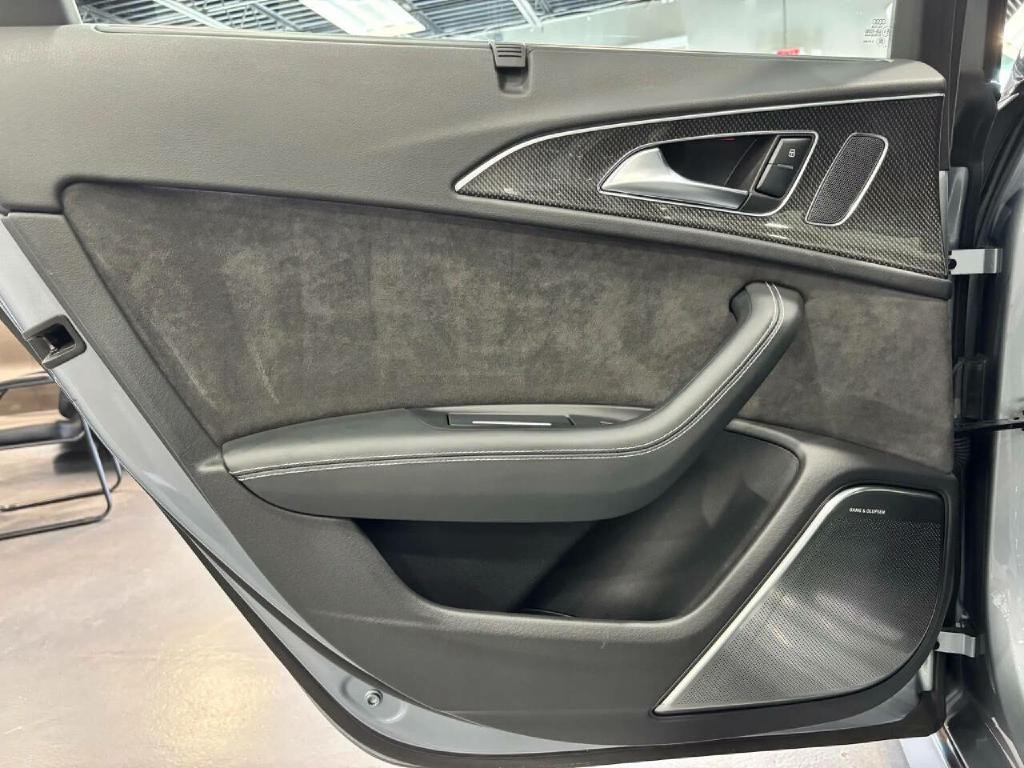 2018 Audi S6 Image 45