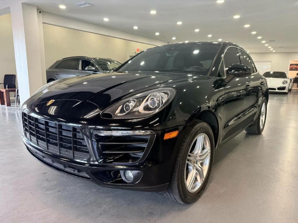 2018 Porsche Macan Image 3