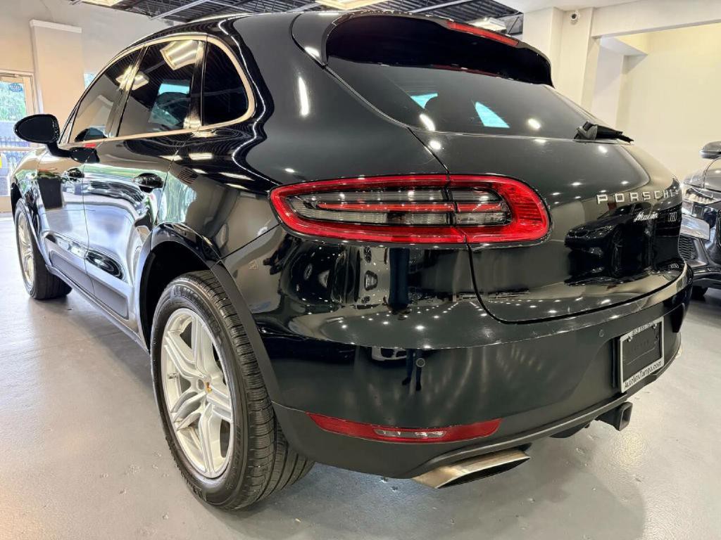 2018 Porsche Macan Image 6