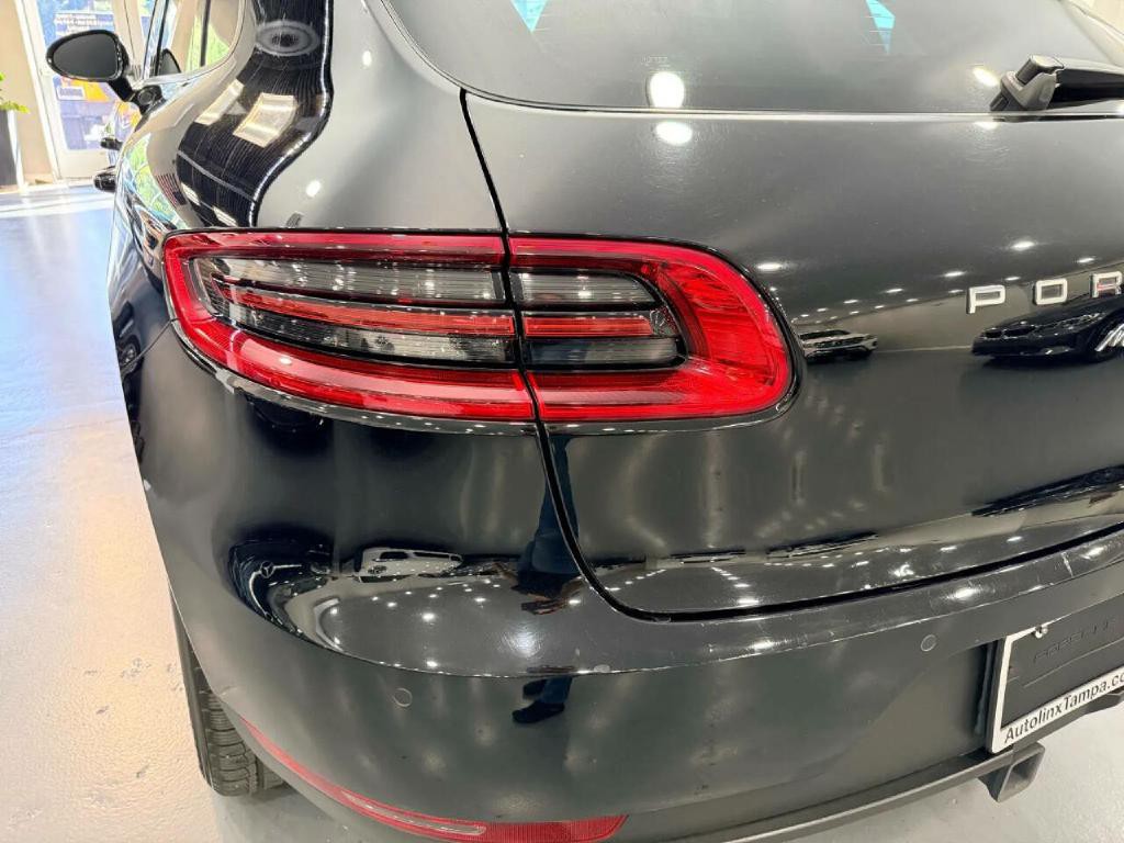 2018 Porsche Macan Image 12