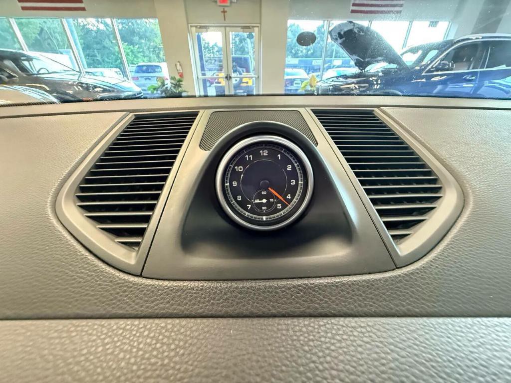 2018 Porsche Macan Image 29