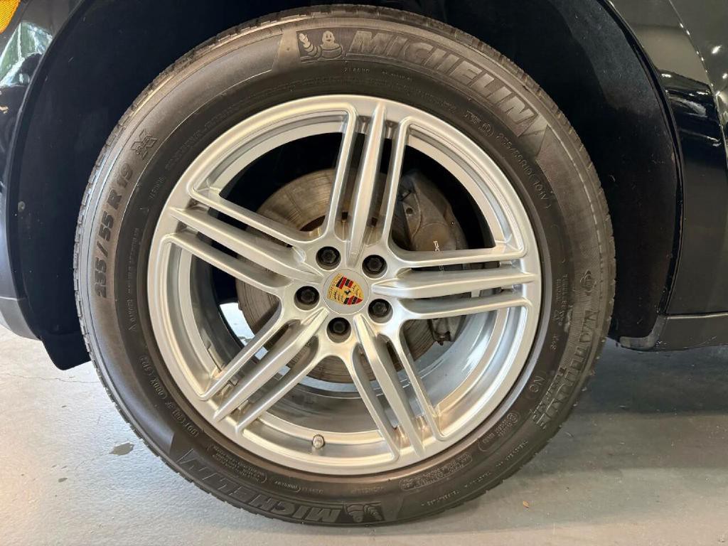 2018 Porsche Macan Image 43