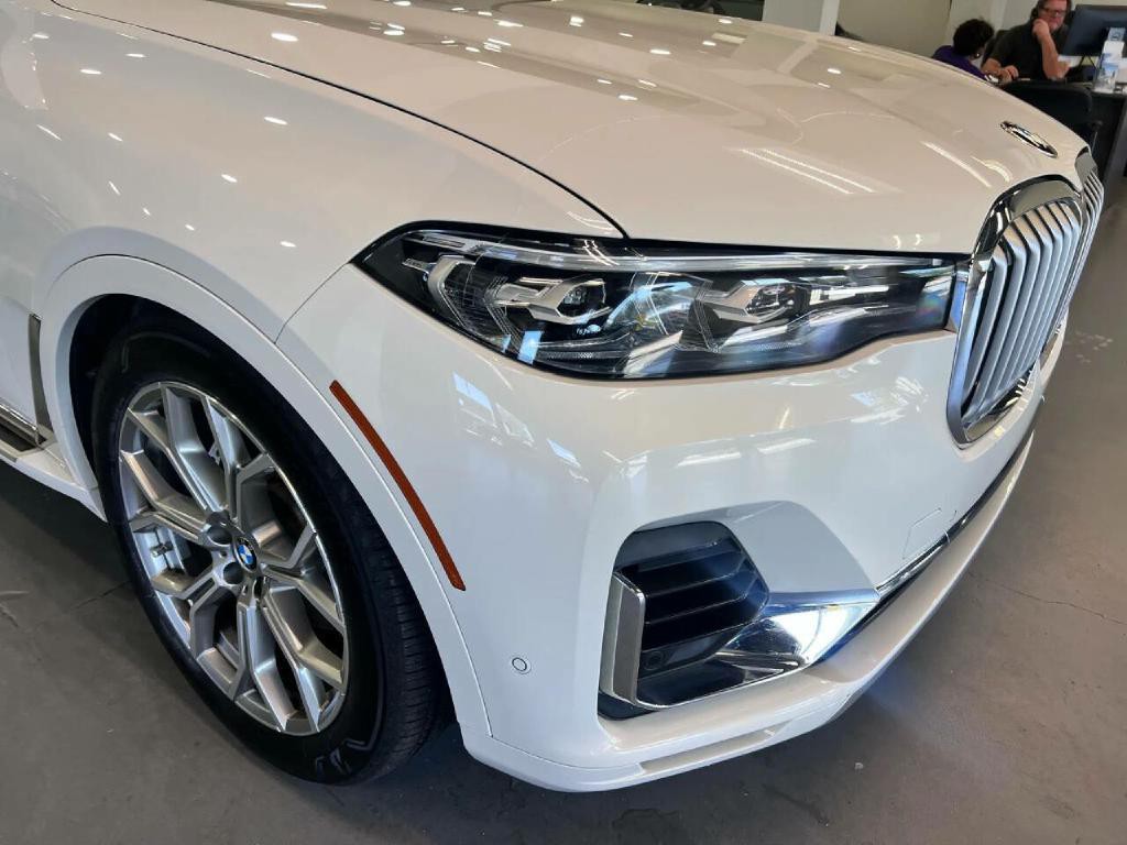 2019 BMW X7 Image 12
