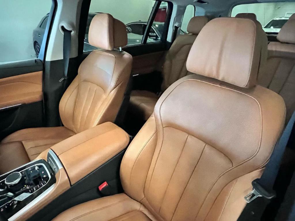 2019 BMW X7 Image 14