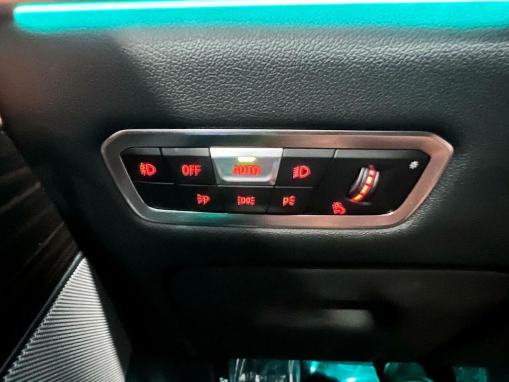 2019 BMW X7 Image 36