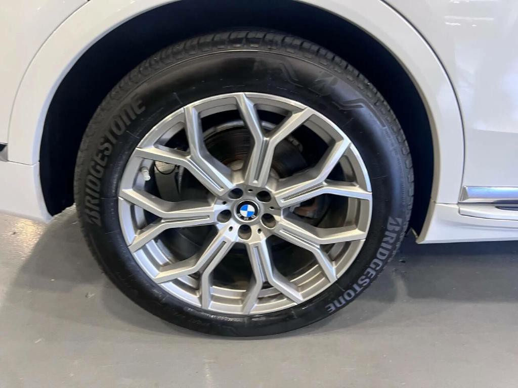 2019 BMW X7 Image 39