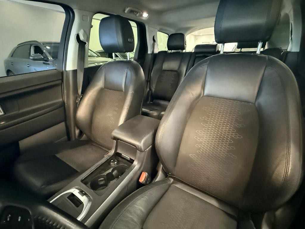 2017 Land Rover Discovery Sport Image 10