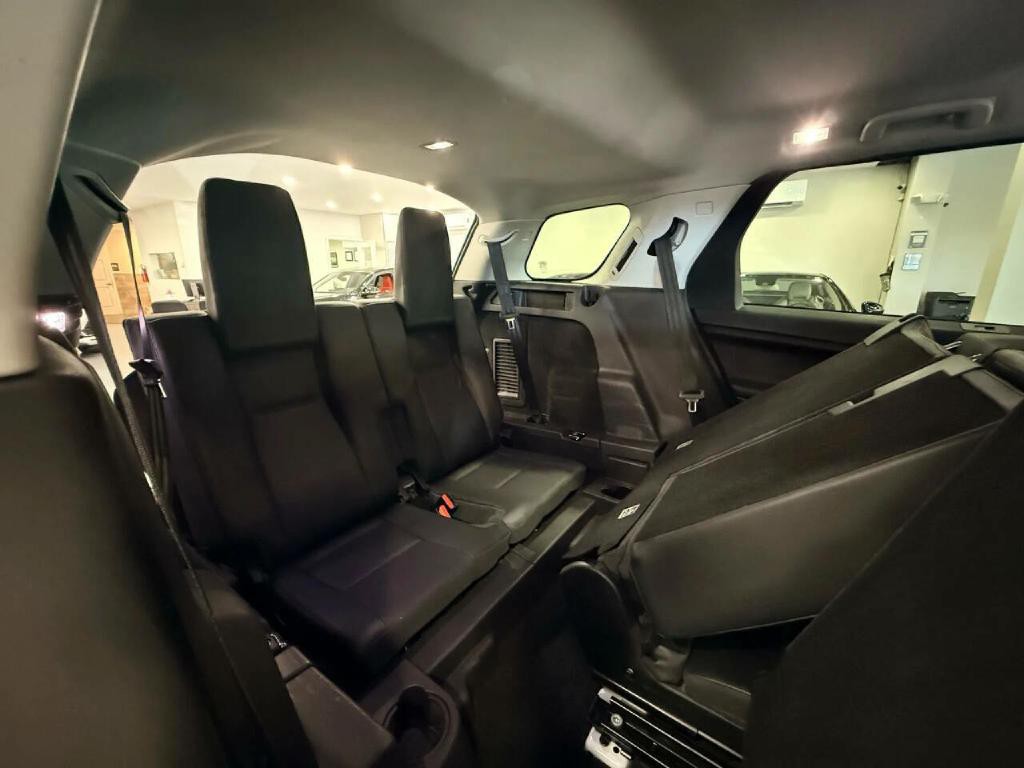 2017 Land Rover Discovery Sport Image 17