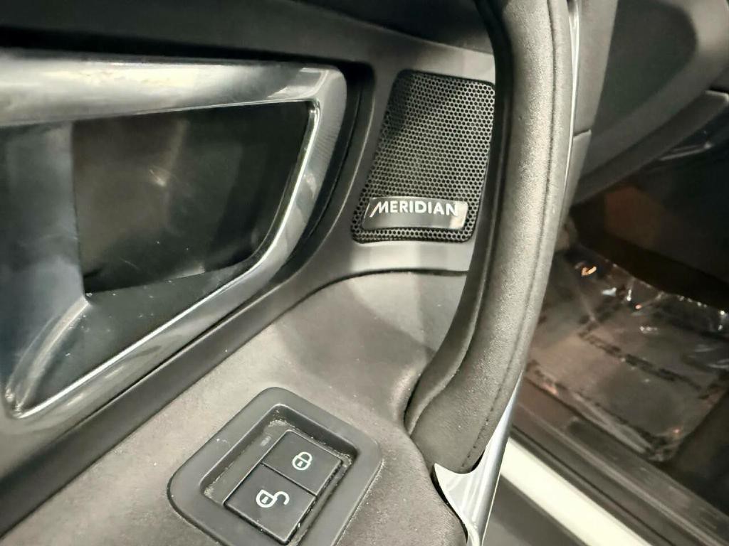 2017 Land Rover Discovery Sport Image 23