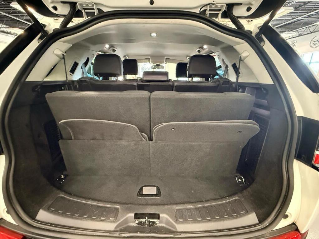 2017 Land Rover Discovery Sport Image 33