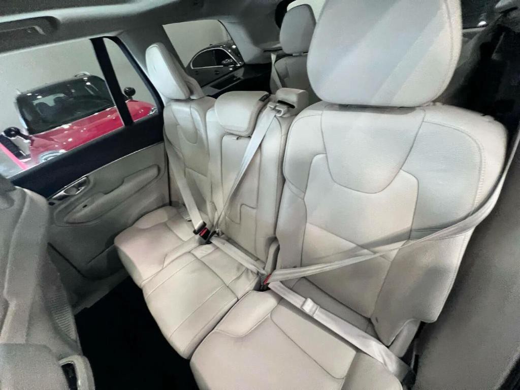 2020 Volvo XC90 Image 12