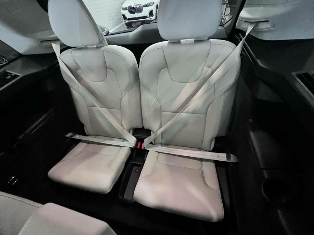 2020 Volvo XC90 Image 13