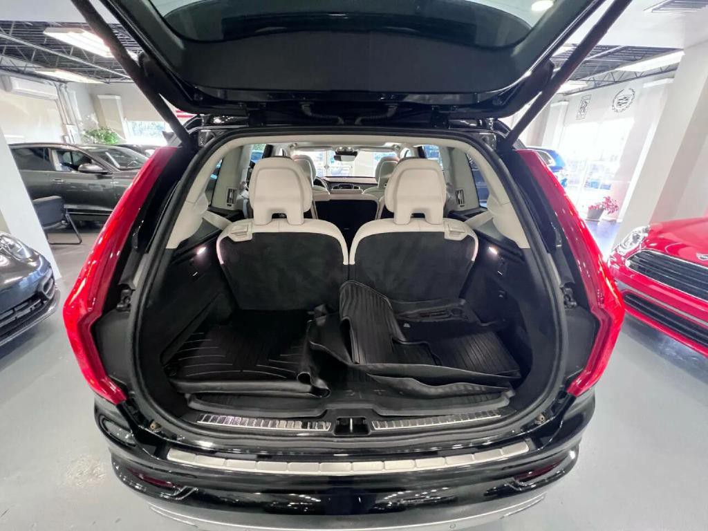 2020 Volvo XC90 Image 25