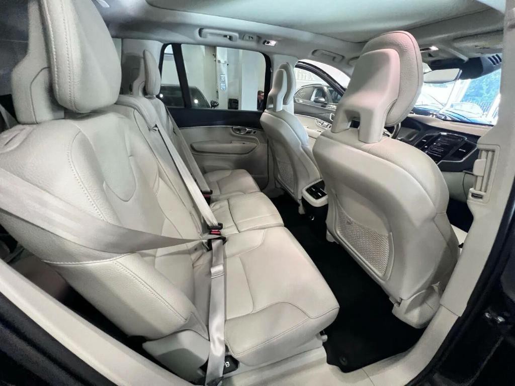2020 Volvo XC90 Image 27