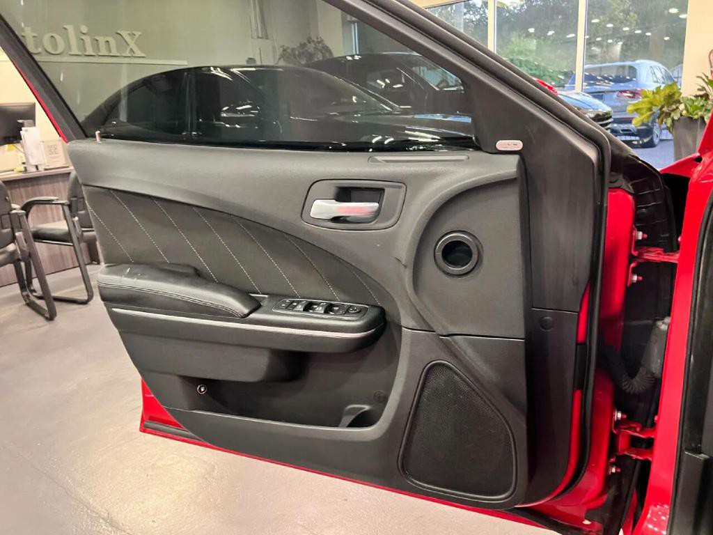 2019 Dodge Charger Image 21