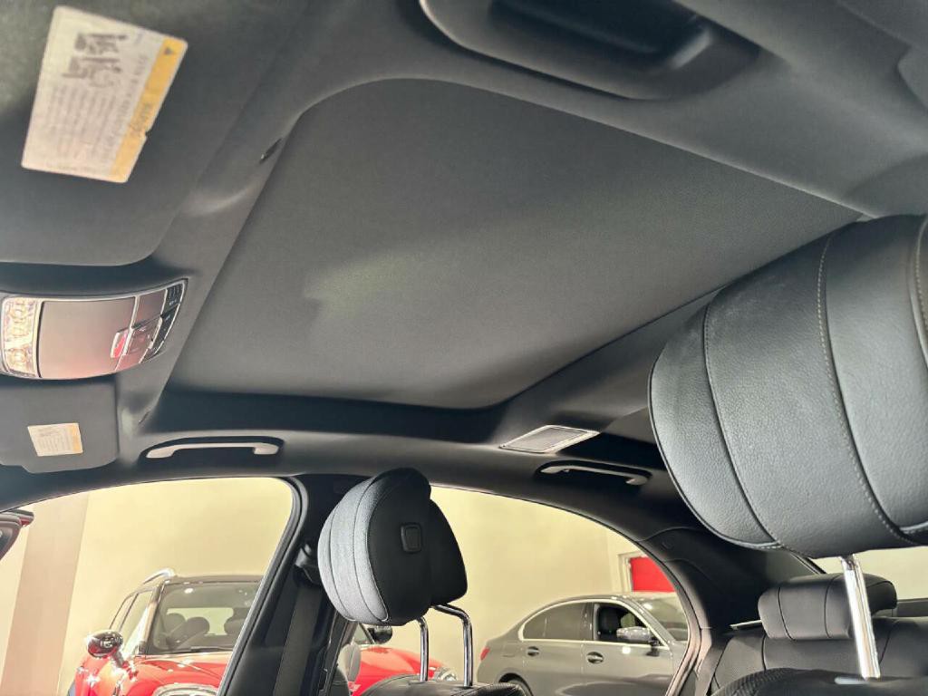 2018 Mercedes-Benz S-Class Image 16