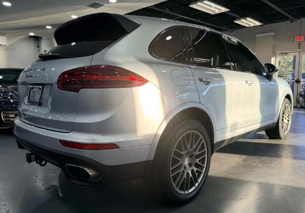 2017 Porsche Cayenne Image 6