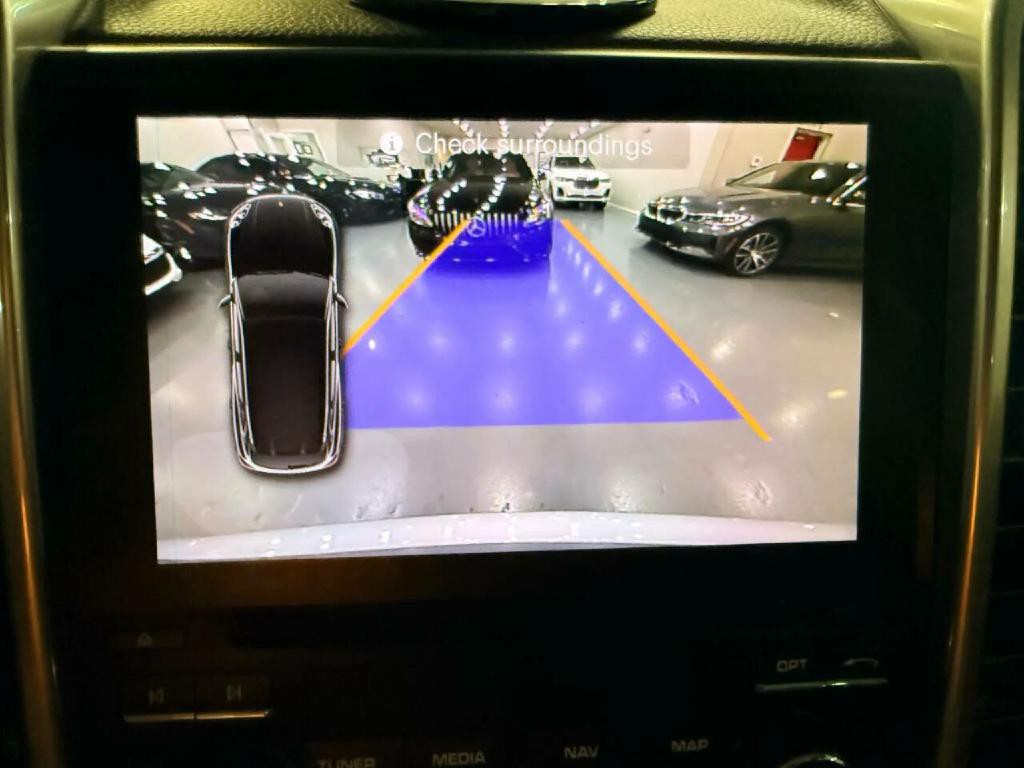 2017 Porsche Cayenne Image 20