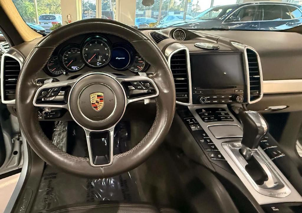 2017 Porsche Cayenne Image 21