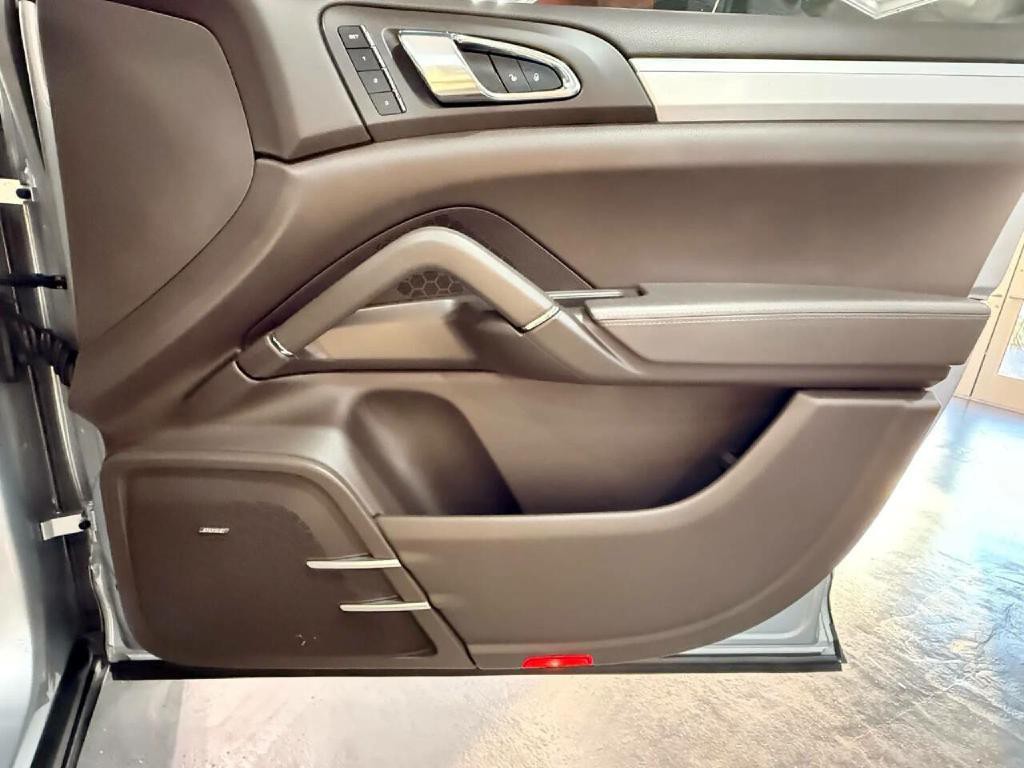 2017 Porsche Cayenne Image 27