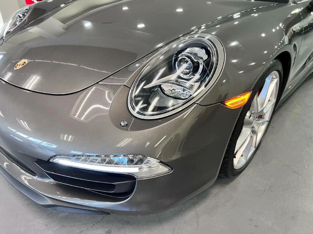 2014 Porsche 911 Image 13