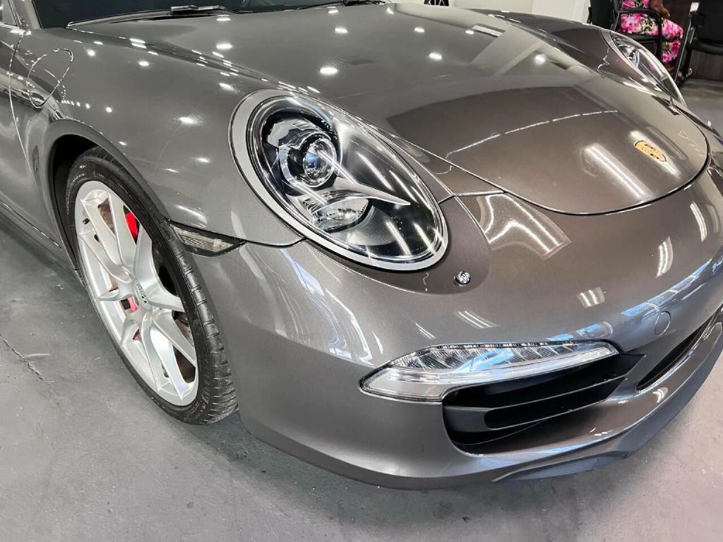 2014 Porsche 911 Image 14