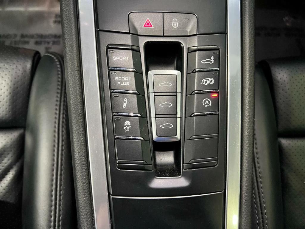 2014 Porsche 911 Image 24