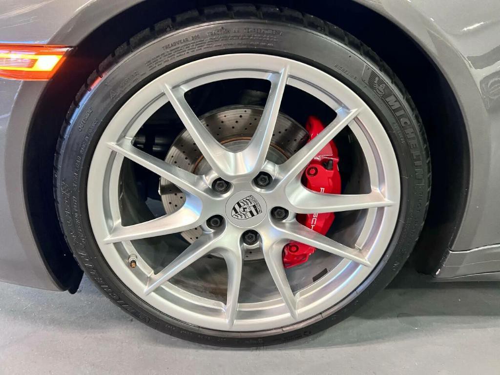 2014 Porsche 911 Image 38