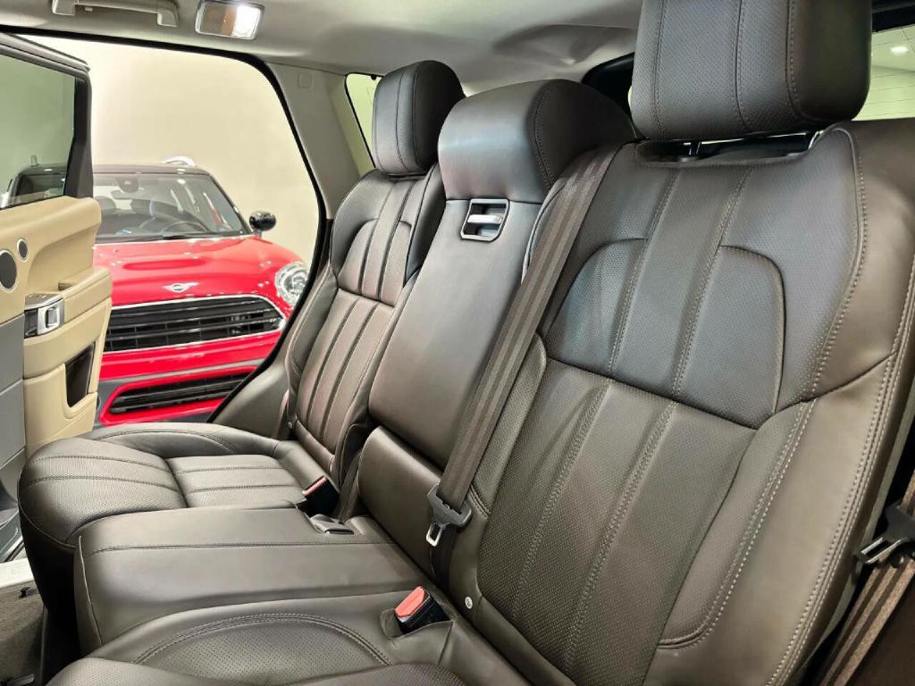 2017 Land Rover Range Rover Sport Image 17