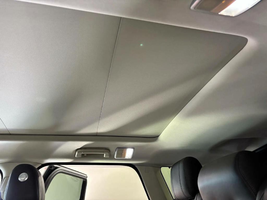 2017 Land Rover Range Rover Sport Image 18