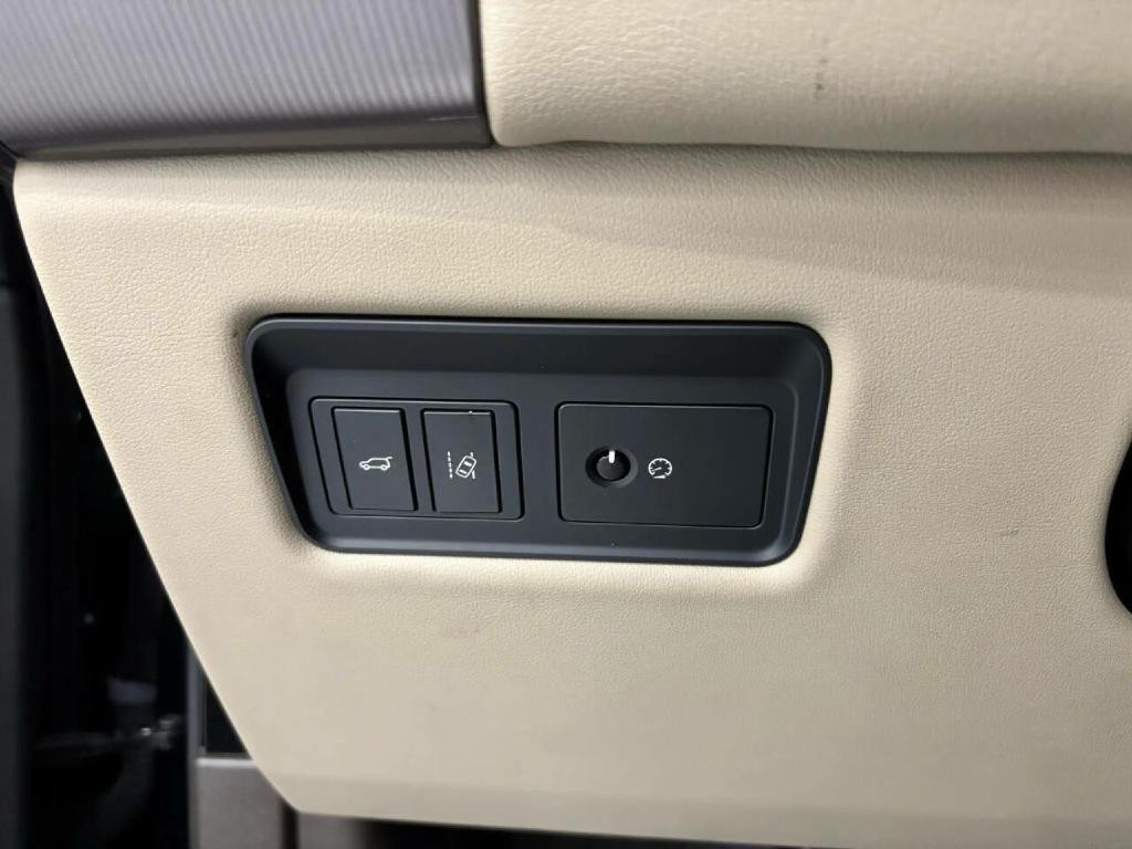 2017 Land Rover Range Rover Sport Image 39