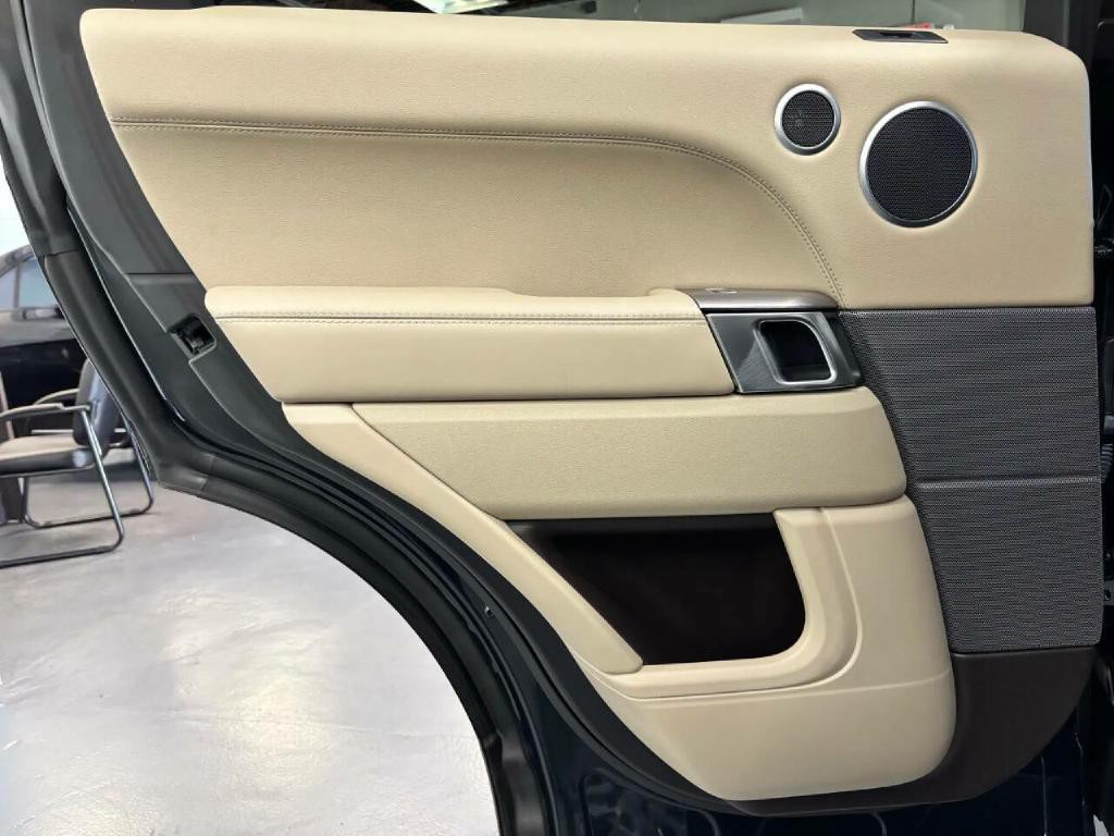 2017 Land Rover Range Rover Sport Image 41