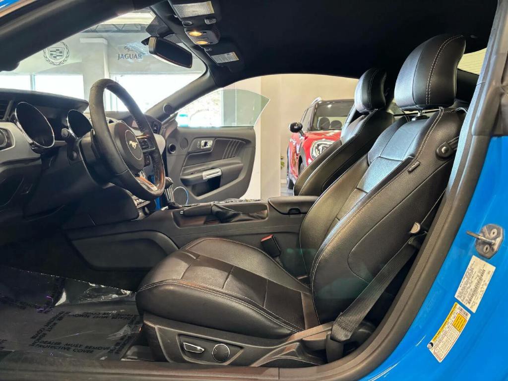 2017 Ford Mustang Image 12