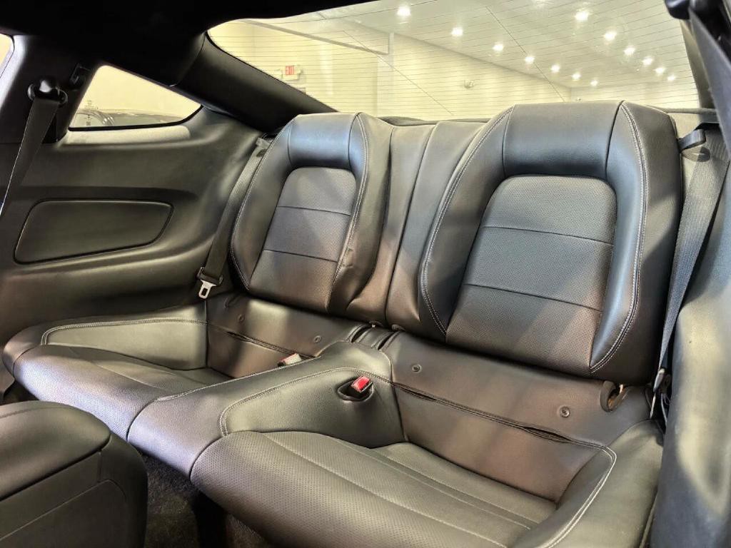 2017 Ford Mustang Image 14