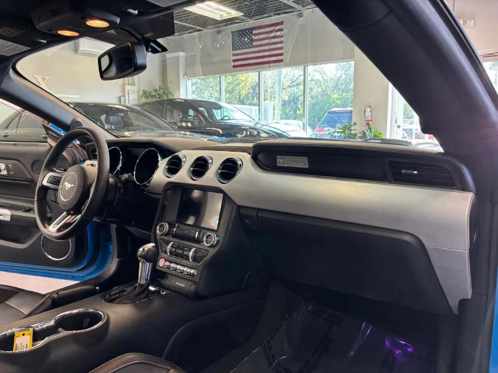 2017 Ford Mustang Image 20