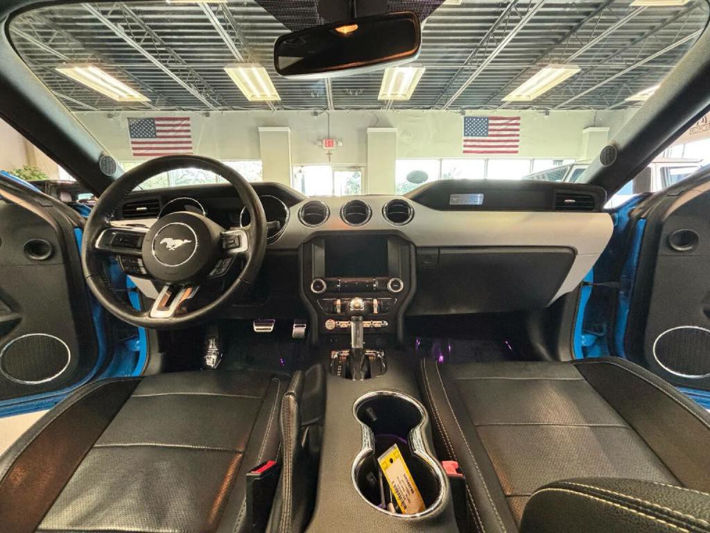 2017 Ford Mustang Image 21