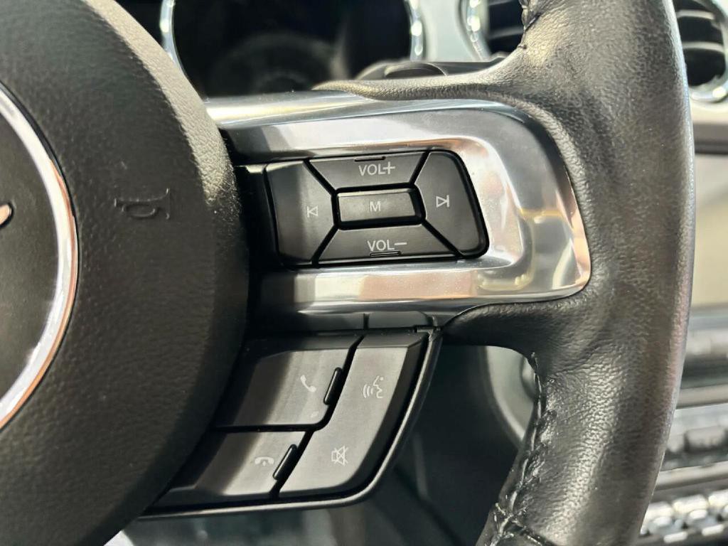 2017 Ford Mustang Image 28