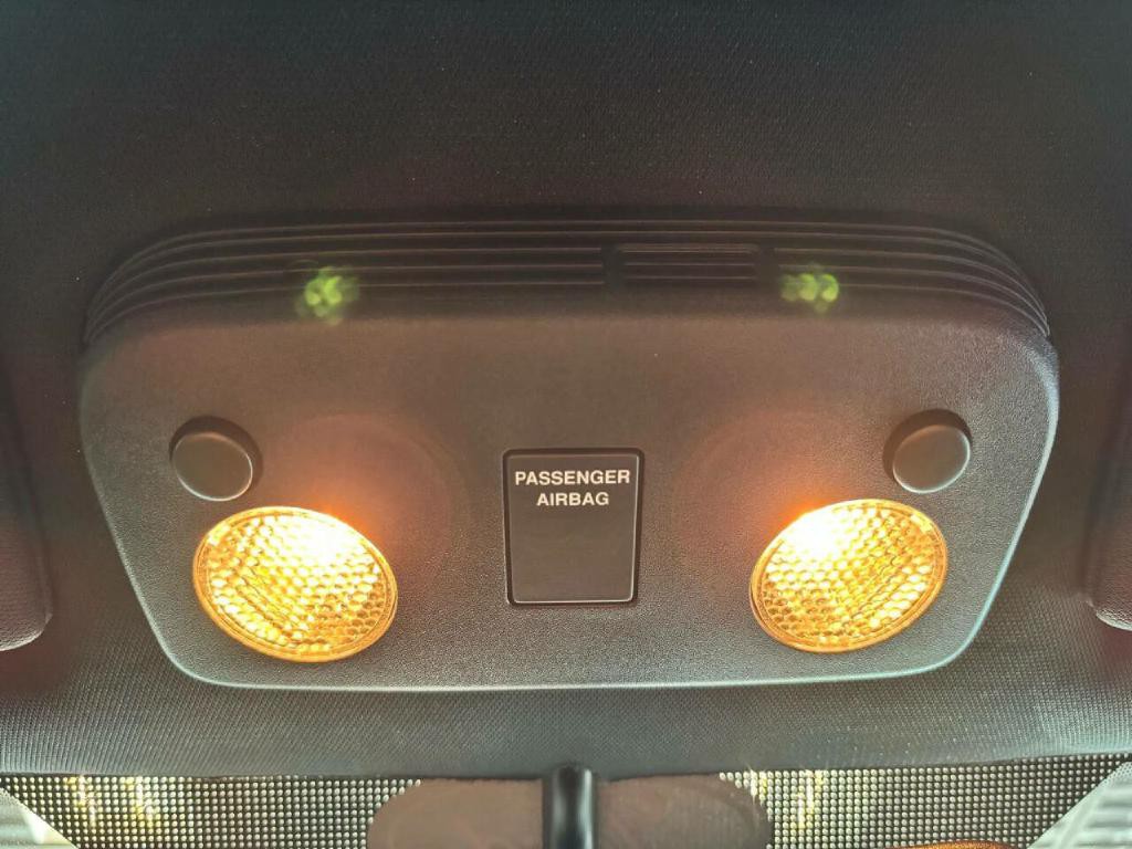 2017 Ford Mustang Image 34