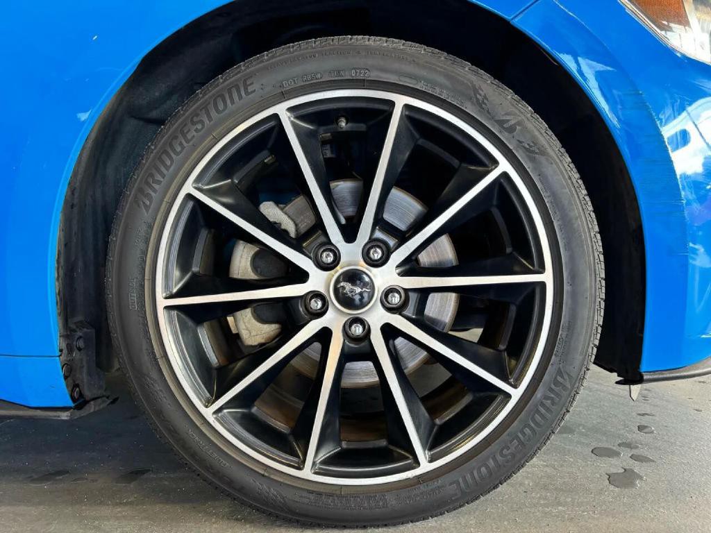 2017 Ford Mustang Image 46