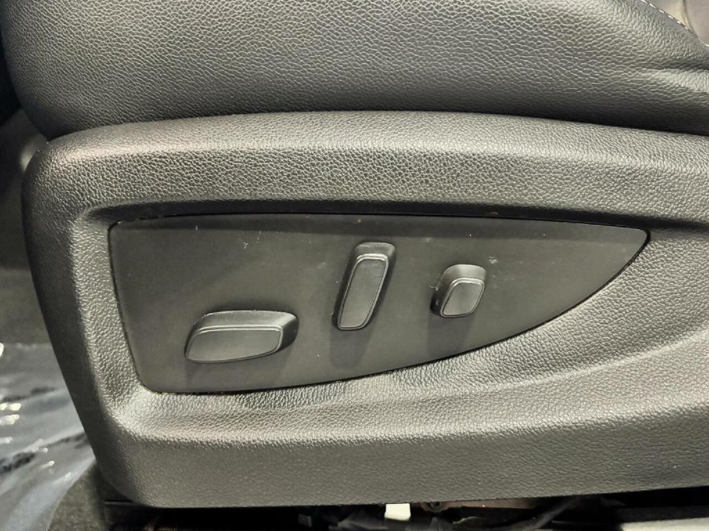 2020 GMC Yukon Image 13