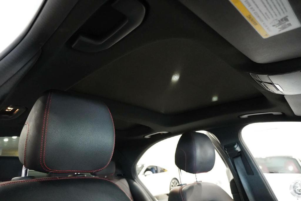 2018 Mercedes-Benz C-Class Image 15